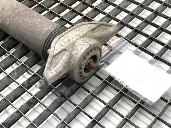 Vänster Bakfjädring OEM 56210-6UA1B Nissan Qashqai image 4