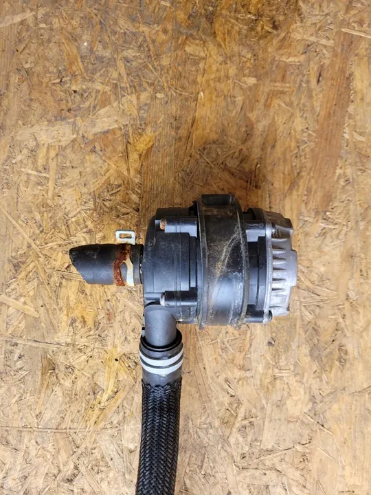 Vattenpump 210105430R Dacia image 2