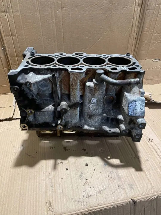 Bloque Motor Nissan Micra - Pieza OE Usada image 2