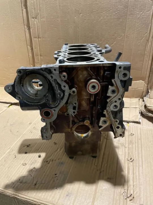 Bloque Motor Nissan Micra - Pieza OE Usada image 6
