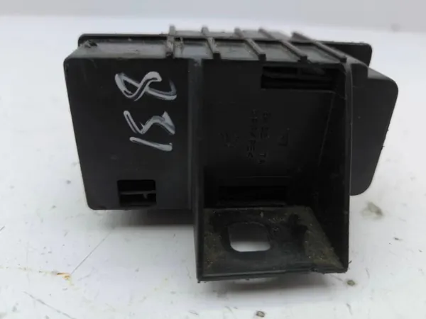 Fusível relé bateria Toyota Prius OEM AMD134733 image 4