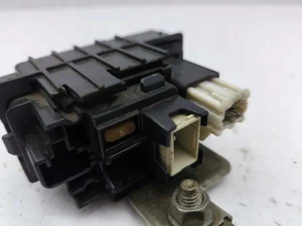 Fusível relé bateria Toyota Prius OEM AMD134733 image 7