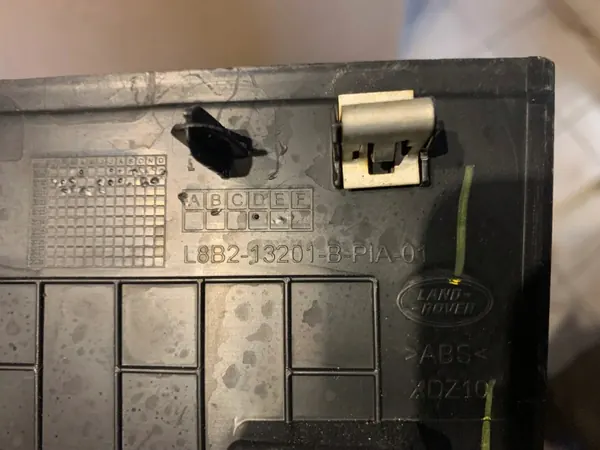 OEM L8B2 LED kynnyssuojat Land Rover Defender image 9