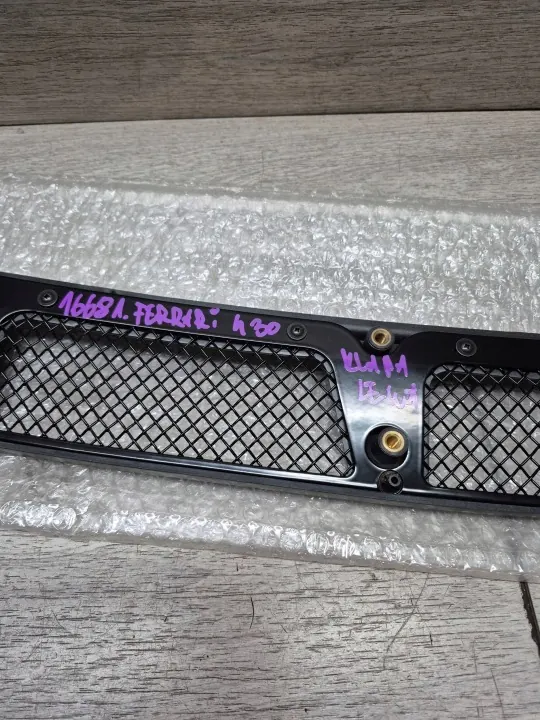 Ferrari 430 linker motorkaprooster OEM 68075100 image 6