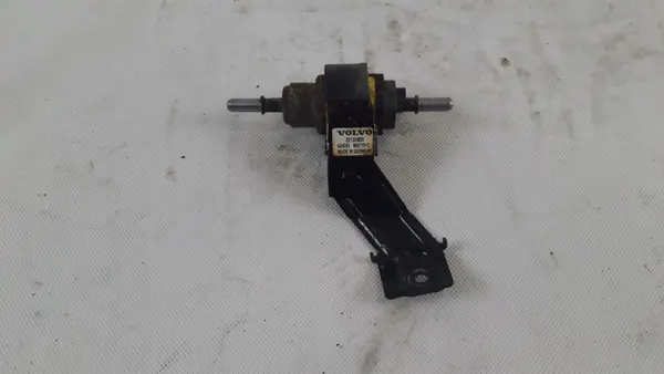 Volvo V60 II 2.0D bränslepump OEM 32130835 image 5