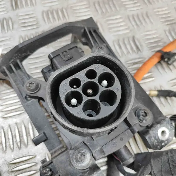 Câble de Charge de Batterie Audi A3 Sportback 5Q0915950K image 6