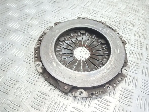 Opel Insignia A 2009 Plaque de Pression d'Embrayage OEM 55562239 image 3