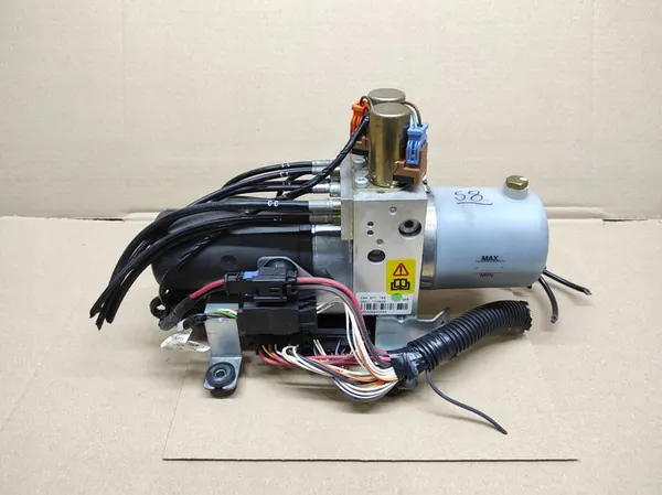 Pompe de contrôle de toit Renault Megane II CC image 1