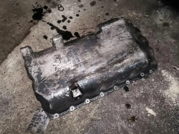 Oliepan OEM 9641726880 voor Citroen C5 I 01-04 2.0 HDI image 3