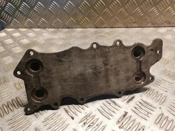 Jeep-öljynjäähdytin OEM 6421800165 Cherokee III:lle image 3