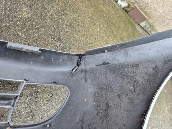 Kia Sportage II 04- Paraurti anteriore image 4