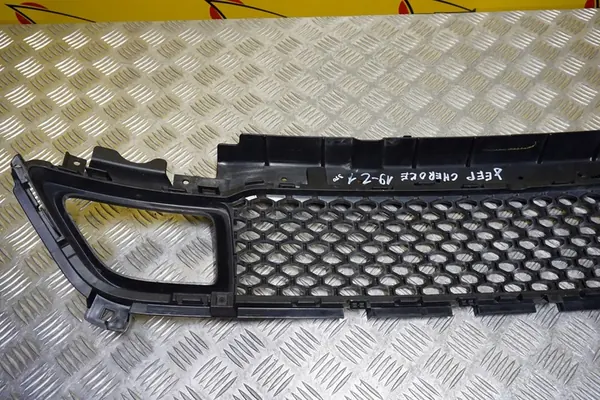 JEEP CHEROKEE KL 2019-2022 Griglia Anteriore USA 68323668ab image 8