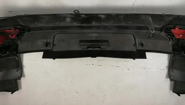 Paraurti posteriore nero Peugeot 3008 I 2009-2016 Sensori di parcheggio image 10