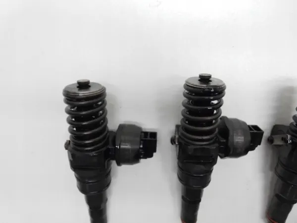 Pompe lave-glace OEM 8E 038130073BJ BPW image 4