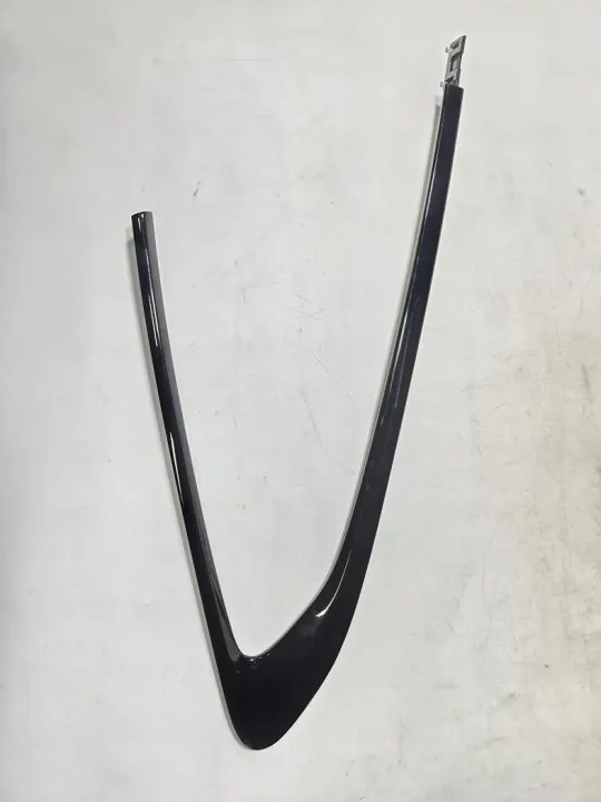 BMW 6 Gran Turismo G32 Moldura Janela Traseira Esquerda OEM 8495573 image 2