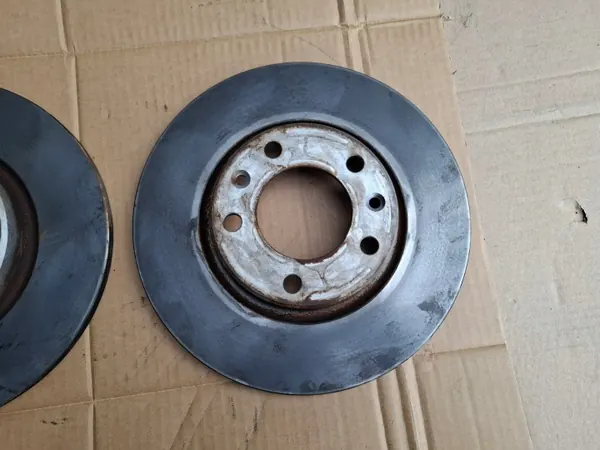 Peugeot OEM 9675276180 jarrupalat takana 266mm image 3