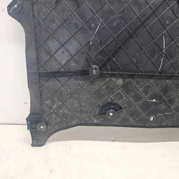 Escudo frontal inferior Tesla OEM 1585229-00-E - Usado image 7