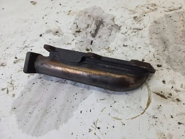 Coletor de escape Saab OE OEM 55564308 - Usado image 2