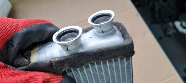 Audi Q5 Waterverwarmer 4M0898037C image 6