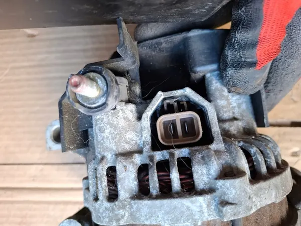 MAZDA MPV II 2.3 16V Vaihtovirtageneraattori A3TG0291 L336A image 5