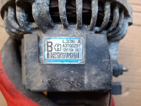 MAZDA MPV II 2.3 16V Vaihtovirtageneraattori A3TG0291 L336A image 6