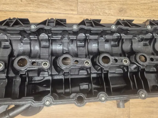 Couvercle de culasse BMW OEM 7823181 pour N57 3.0D image 10