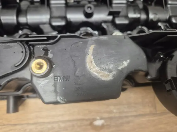 Couvercle de culasse BMW OEM 7823181 pour N57 3.0D image 3