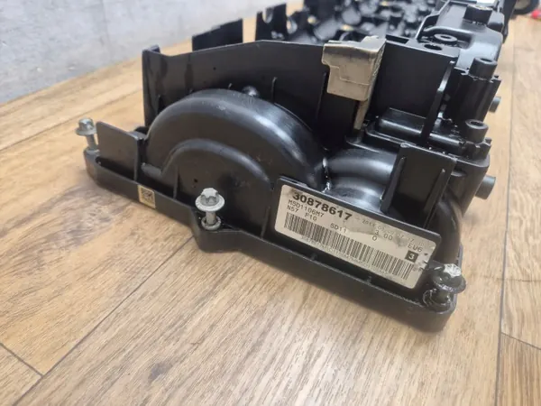 Couvercle de culasse BMW OEM 7823181 pour N57 3.0D image 4