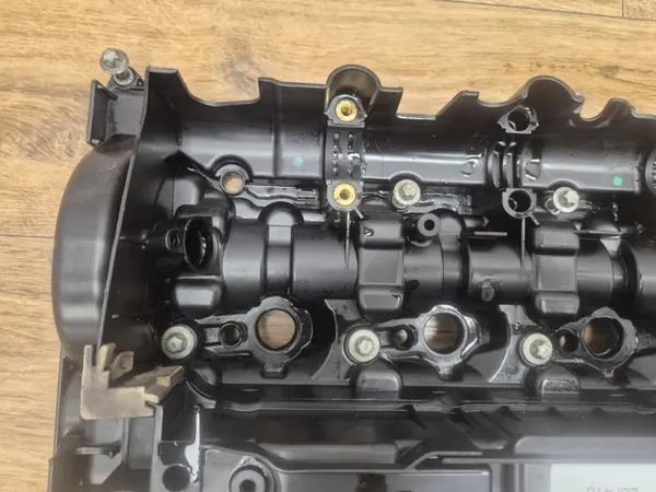 Couvercle de culasse BMW OEM 7823181 pour N57 3.0D image 5