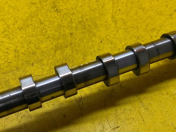 Insugningskamaxel 1.6 DCI VITO W447 W205 image 7