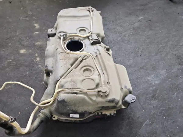 Tanque combustível OEM 5Q020105 para VW Tiguan II 1.5 TSI image 7