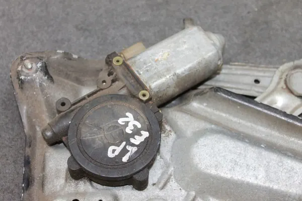 BMW E32 Regulador de janela dianteira esquerda - 1938367 image 3