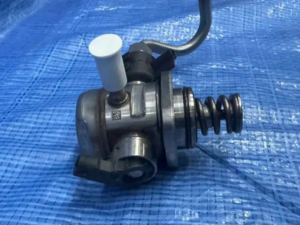 Polttoainepumppu Renault Austral 1.2 E-TECH 166307520R image 2