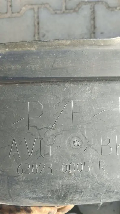 Front Left Wheel Arch Renault Laguna III OEM image 3