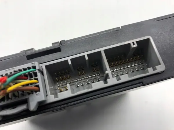 Module Confort OEM 89981-02060 pour Toyota Auris II image 3