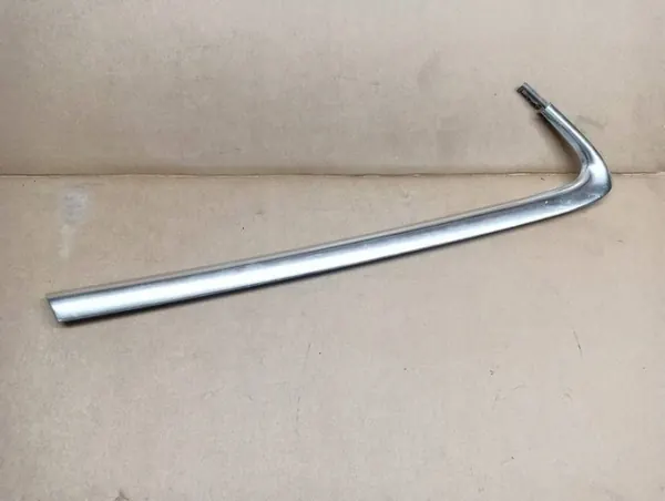 OEM 8R0853345 Garniture Chrome Vitre Arrière Gauche Audi Q5 image 2