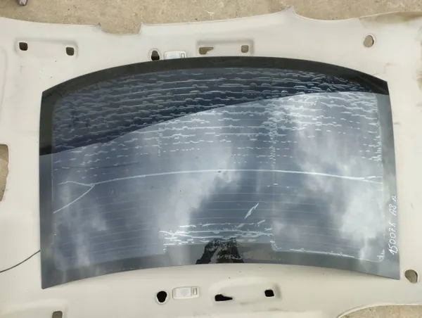 Audi A8 D4 Heckscheibe OEM DAL10307 - Gebraucht image 5
