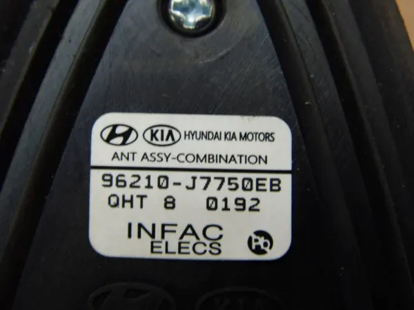 Kia Proceed III GPS-antenne OEM 96210-J7750EB image 3