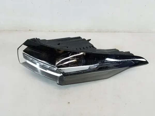 Lámpara Trasera Peugeot 308 III T10 image 10