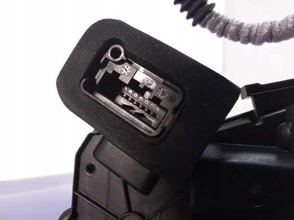 VW Polo V 6R Främre Vänster Dörrlås 7 Pin 6RD837015E image 4