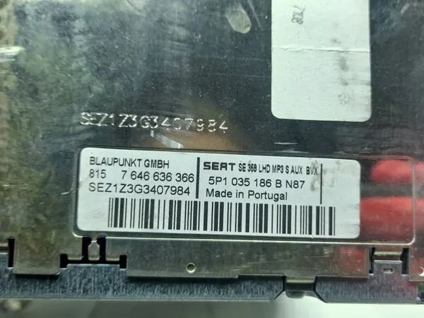 Radio CD original SEAT 5P1035186B para Altea image 4