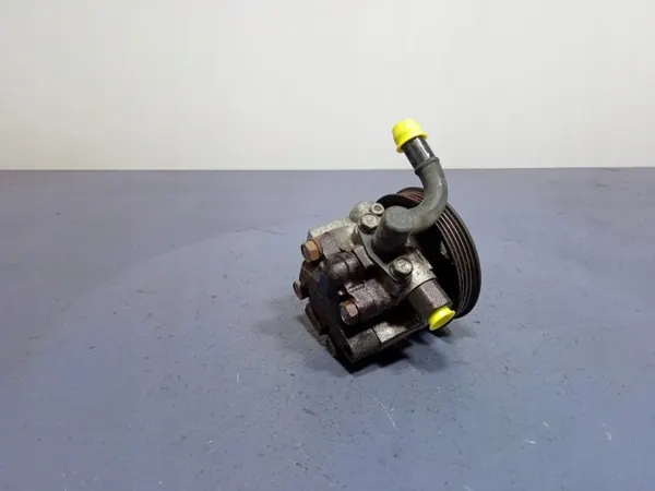 Pompe de direction assistée Chevrolet OEM 96815248 - Occasion image 3