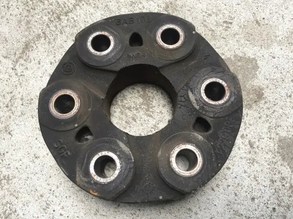 Acoplamento de eixo BMW E38 OEM 1229065 V8 M60 image 2