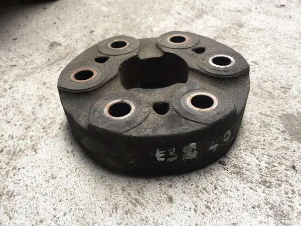 Acoplamento de eixo BMW E38 OEM 1229065 V8 M60 image 3