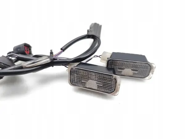Luz de placa traseira Ford Mondeo 2018 Hatchback image 2