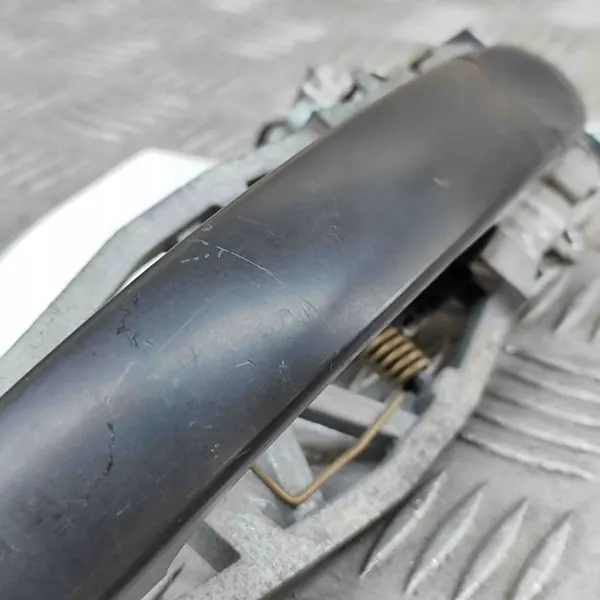 Takaoikea ovenkahva VW TOURAN 2009 7H0837205D image 8