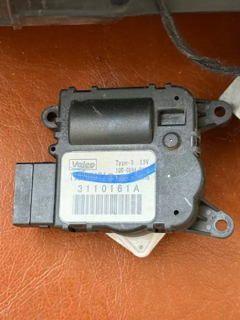 Blazerweerstand OEM T1031332X Renault Trafic III image 4