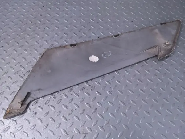 Guarniçao de pilar Ford Granada Direito Traseiro OEM 78GBF018K27ABW image 5