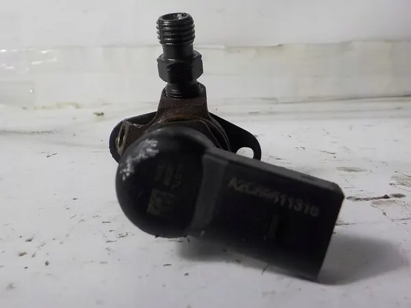 JAGUAR XF X250 2.7 HDI V6 Injector A2C59511316 image 3