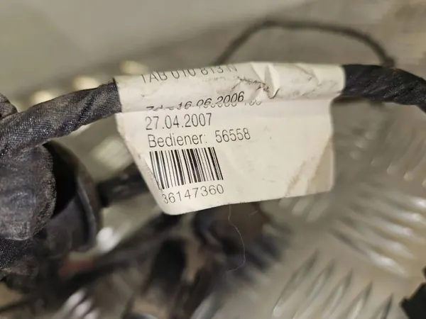 Audi OE Pysäköintisensorin johdotus A4/S4 B7:lle image 5
